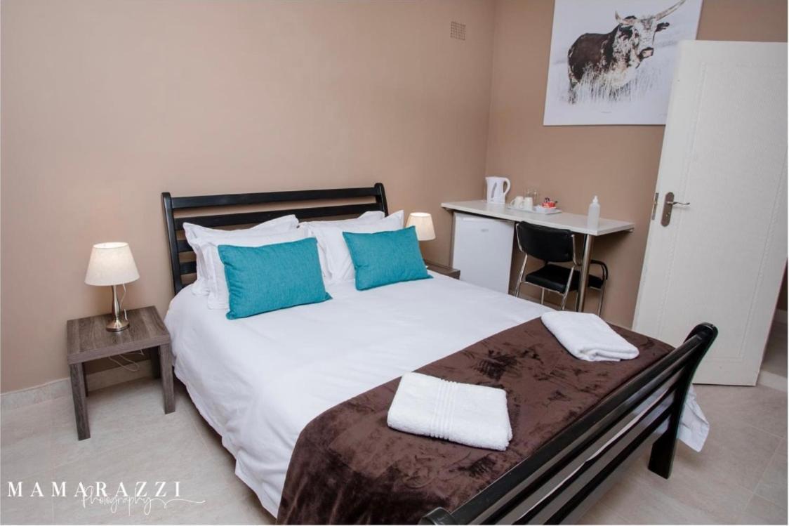 4 Gazelle Guesthouse Mbombela Bagian luar foto